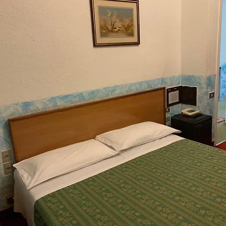 Boutique Calais - Washington Hotel