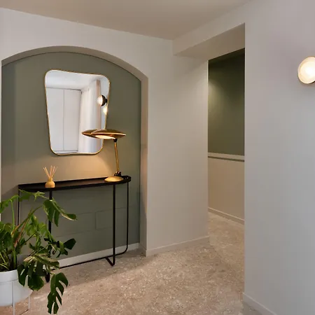 Velvet Grey Boutique Hotel 3*