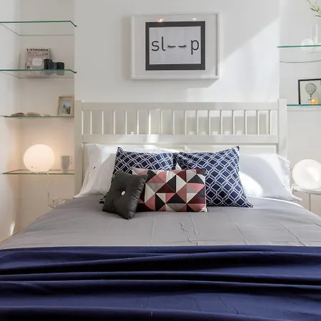 아파트 Joivy Lovely Flat For 5 Close To Sforzesco Castle *