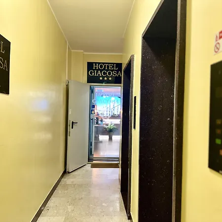 Alojamento de Acomodação e Pequeno-almoço Giacosa 3*