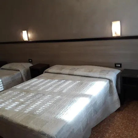 Salus ميلان