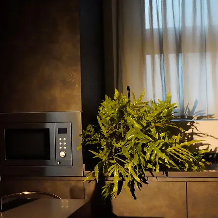 Bob W Ticinese Milan