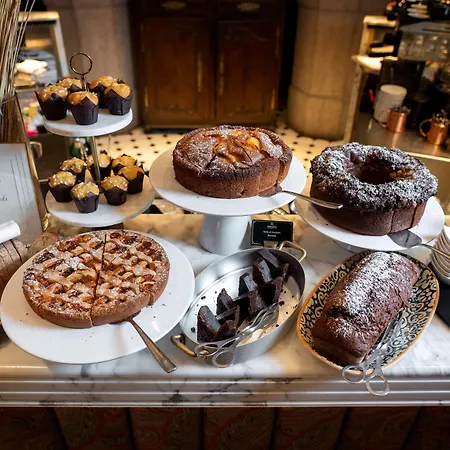 Отель Palazzo Touring Club Milan, A Radisson Collection 5*