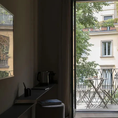 Della Spiga By Brera Guest house
