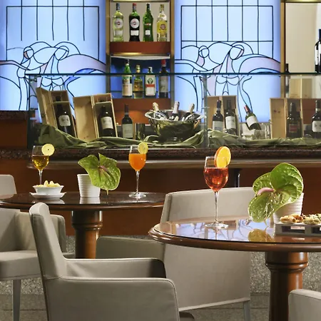 Atahotel Quark Отель Милан