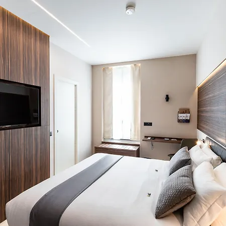 Aiello - 4* Milan