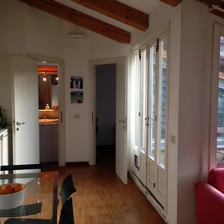 Apartment Dhomes - And *