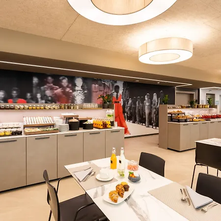 Amedia Milan, Trademark Collection By Wyndham Отель Милан