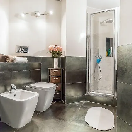 Alessia's Flat- Porta Romana M3 شقة