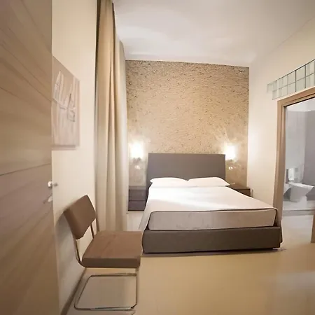 Imhome - Cadorna House Affittacamere Milano