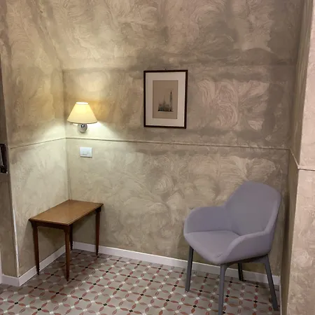 Giovanna Citylife Hotel *