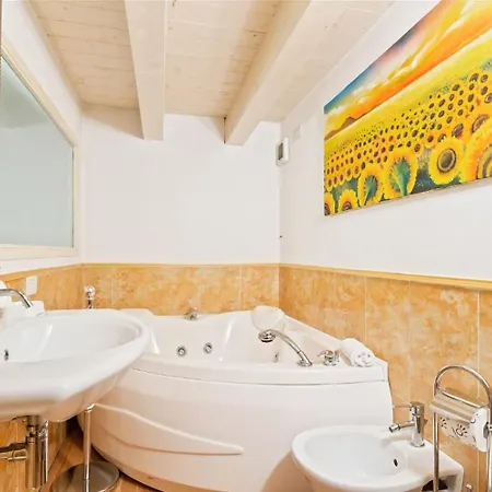 Stylish Loft Porta Romana