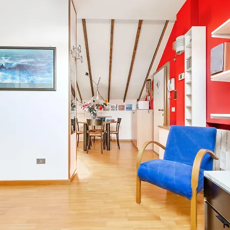 Guesthost - Piazza Risorgimento Cosy شقة *