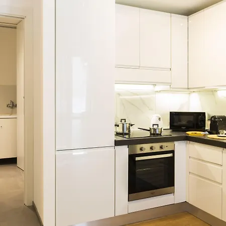 Ecogreen Flats Prestige - Station Апартаменты