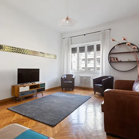 Vittoria Apartamento *