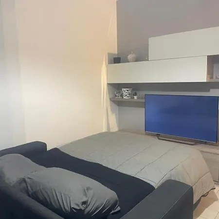 Apartment Shining House In