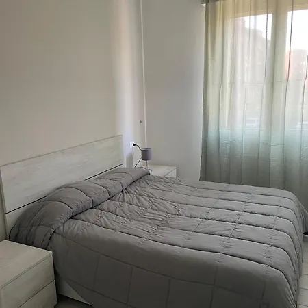 Apartament Shining House In *