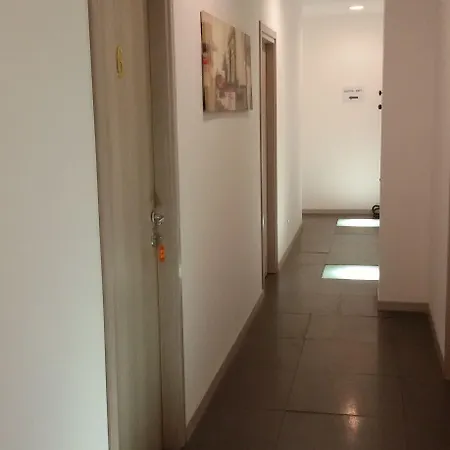 ホテル Lucania