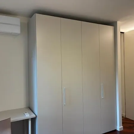 Sant Ambroeus Apartment *