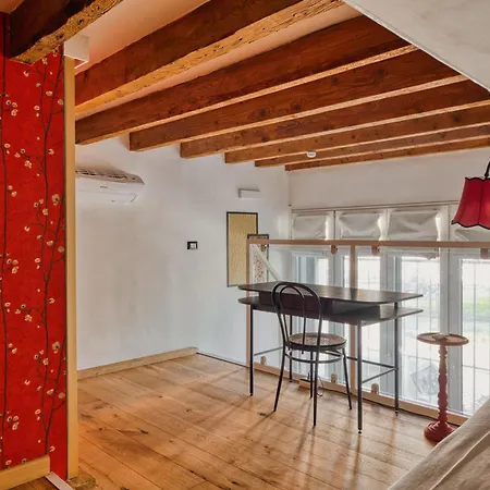 The Yellow; Luxury Loft In The Center Of