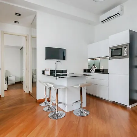 Apartament San Babila Executive - Discover The Historic Centre Of *