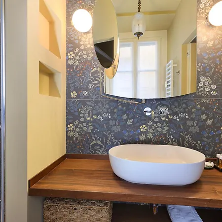 Apartman Elegant Historic On A Tree-lined Avenue Near Cadorna Station