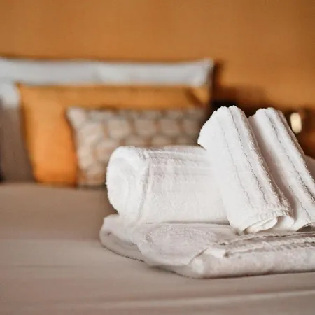 The Yellow; Luxury Loft In The Center Of アパート *