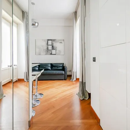 公寓 San Babila Executive - Discover The Historic Centre Of *