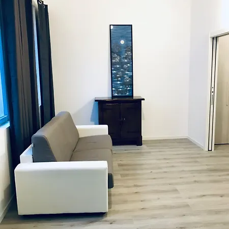 Humanitas Apartment *