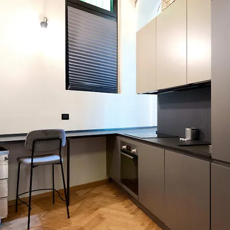 Isola Stylish Loft In