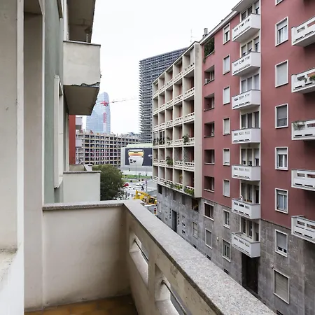 Living Isola Apartman *