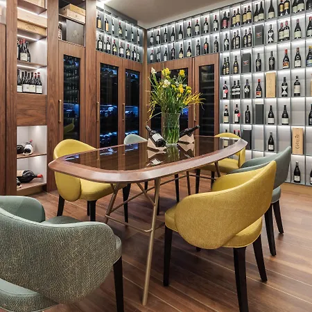 Casa Baglioni - The Leading Of The World Milán