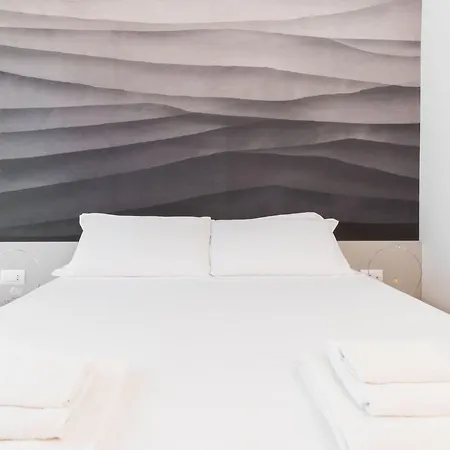 Italianway Easy - Ciro Menotti 18 Milaan