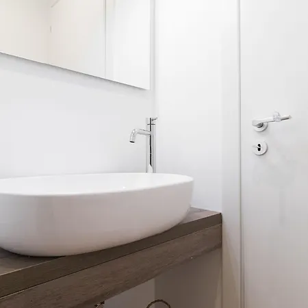 Apartment Italianway Easy - Ciro Menotti 18 *