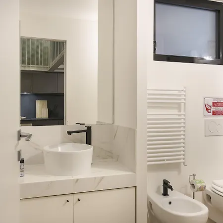 Modern Loft In Porta Venezia Apartamento