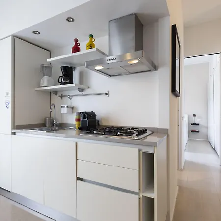 Dream Experience - Garibaldi Apartment *