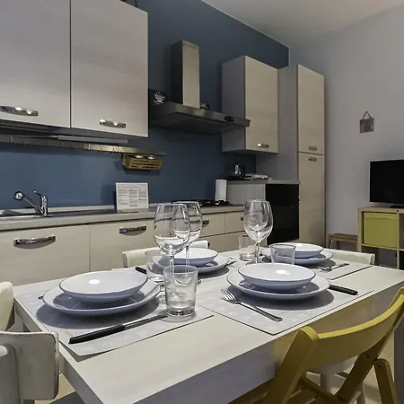 Italianway - Don Bosco 19 아파트 밀라노