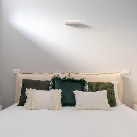 Easyhomes - Botta Apartament Mediolan