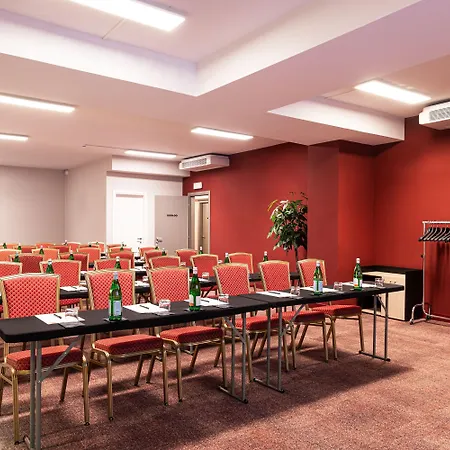 Quark Hotel 4*