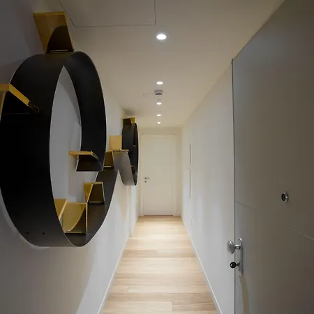 아파트 Sant'ambrogio Apartments, Reception H24 밀라노