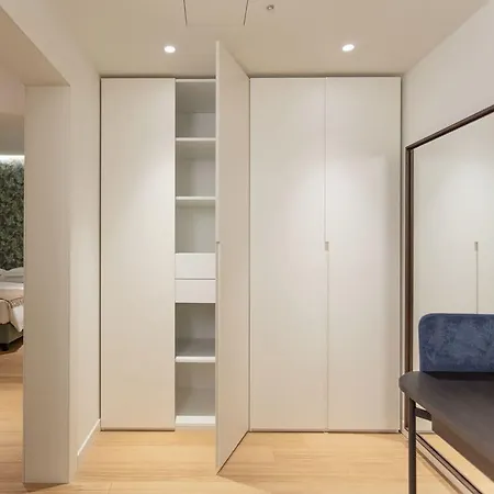 Sant'ambrogio Apartments, Reception H24 아파트