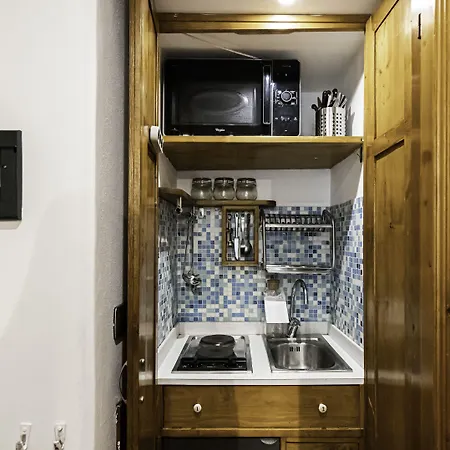 Italianway - Caminadella 23 * Milan