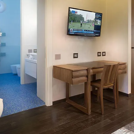 The Glamore Duomo Hotel Milan