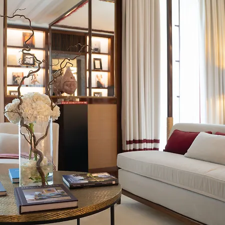 Portrait - Lungarno Collection Hotel Milan