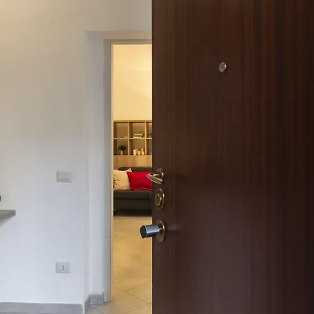 Apartment Just Sant'agostino Milan