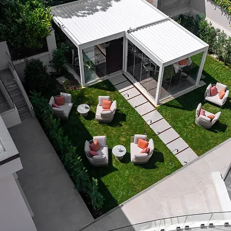 فندق Boutique Martini 17 3*