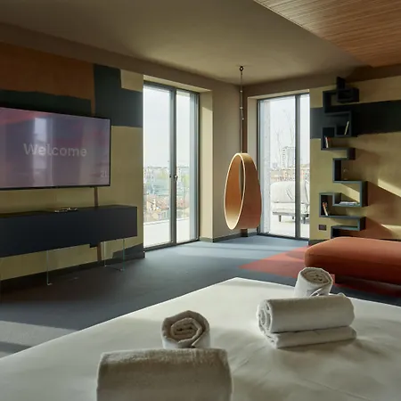 21 House Of Stories Navigli Hotel Milán