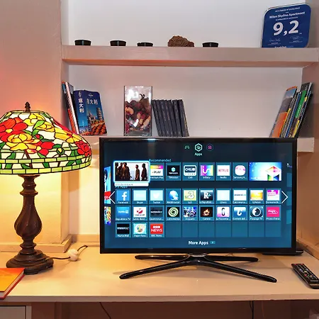 Skyline In Citta Studi A 1 Minuto Dal Metro Con Terrazzo Wi-fi E Netflix *