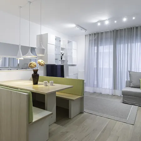 Italianway Comfort - Compagnoni 12 - Mir... * Milaan
