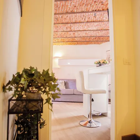 Bnbutler - Alfieri, 15 - Vecchie Atmosfere Daire